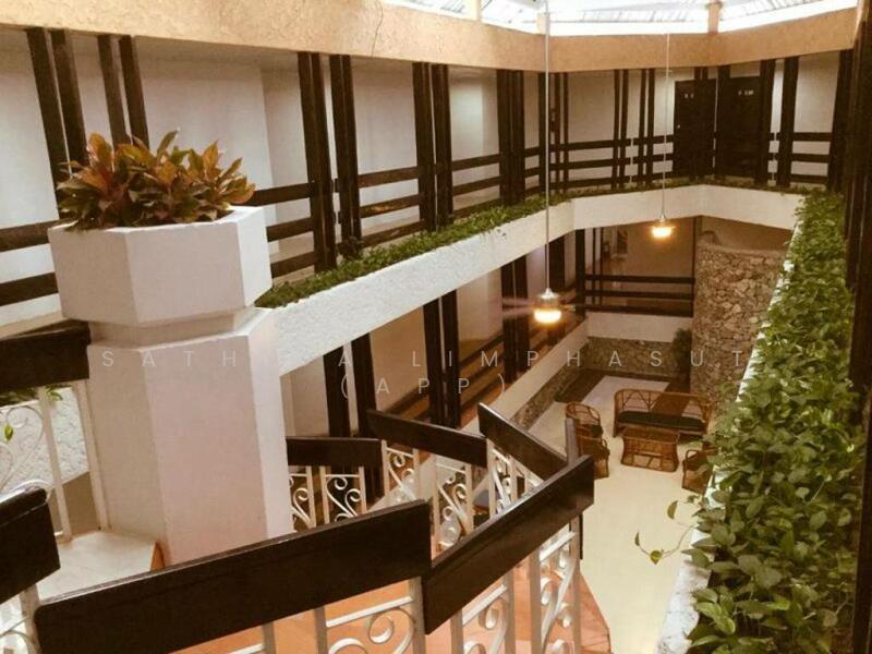 50 Room Hotel In Central Pattaya For Sale, chon-buri