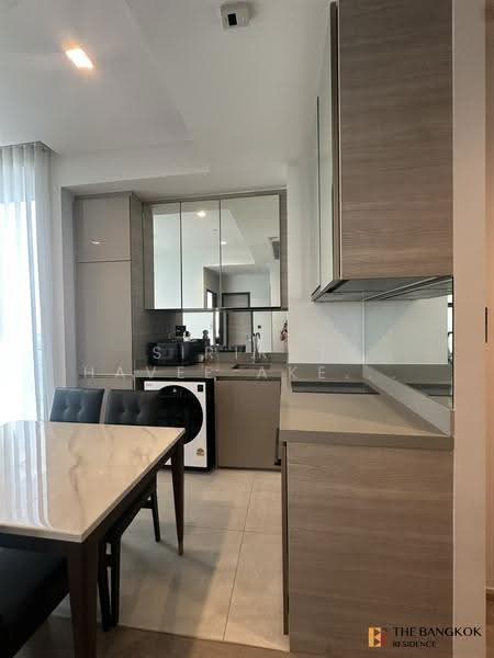 The Crest Park Residences, bangkok