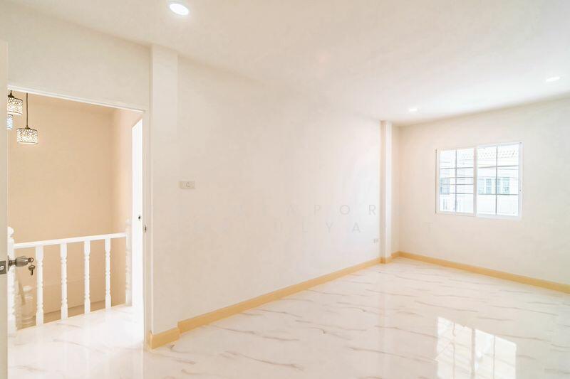 ขายทาวน์เฮ้าส์ หมู่บ้านบัวทองธานี บางบัวทอง, Nonthaburi