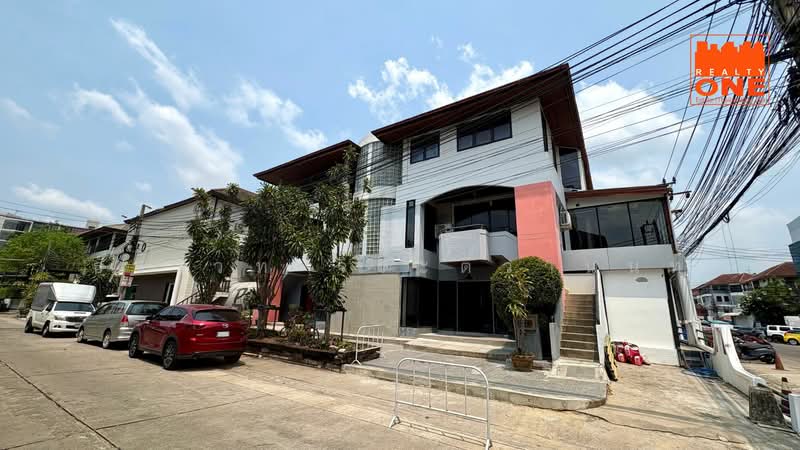 Sriwara Town in Town, Bangkok