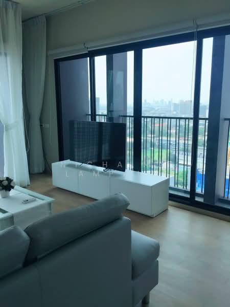 Noble Reveal, Bangkok