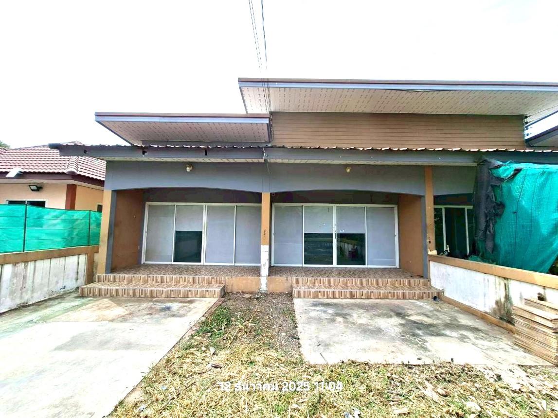 ทาวน์เฮ้าส์ เกล็ดแก้ว 10 นิคมพัฒนา ระยอง