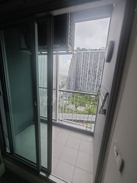 Aspire Sathorn-Thapra, Bangkok