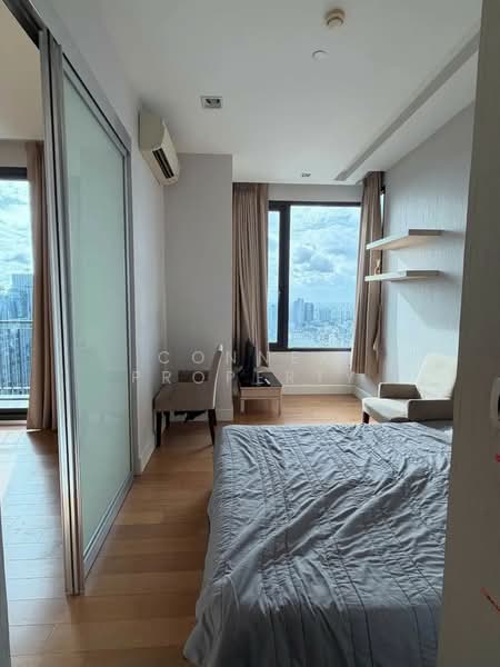 Equinox Phahol Vibha, Bangkok