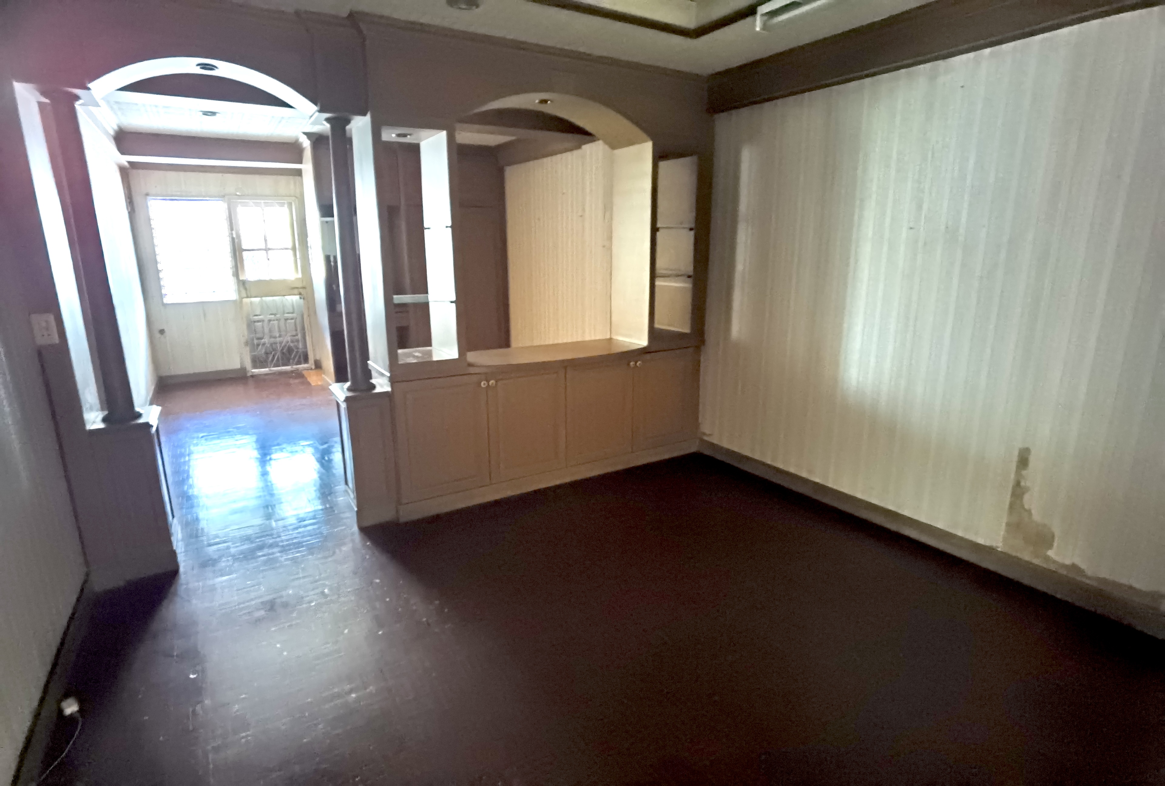 Condominium project located in Ayutthaya Province.