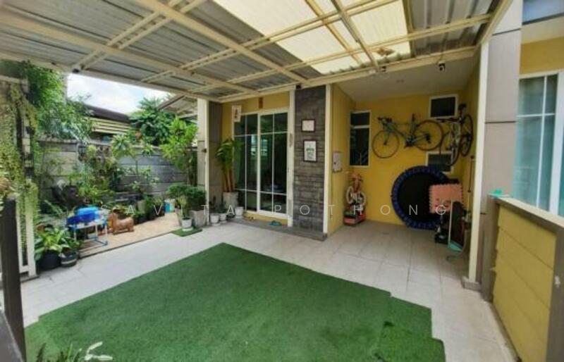 4-Bedroom Townhouse, Bangkok
