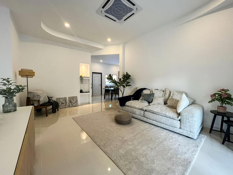 Modern Classic House for Sale 3 Bedrooms in Mabprachan, Chon Buri (Pattaya)