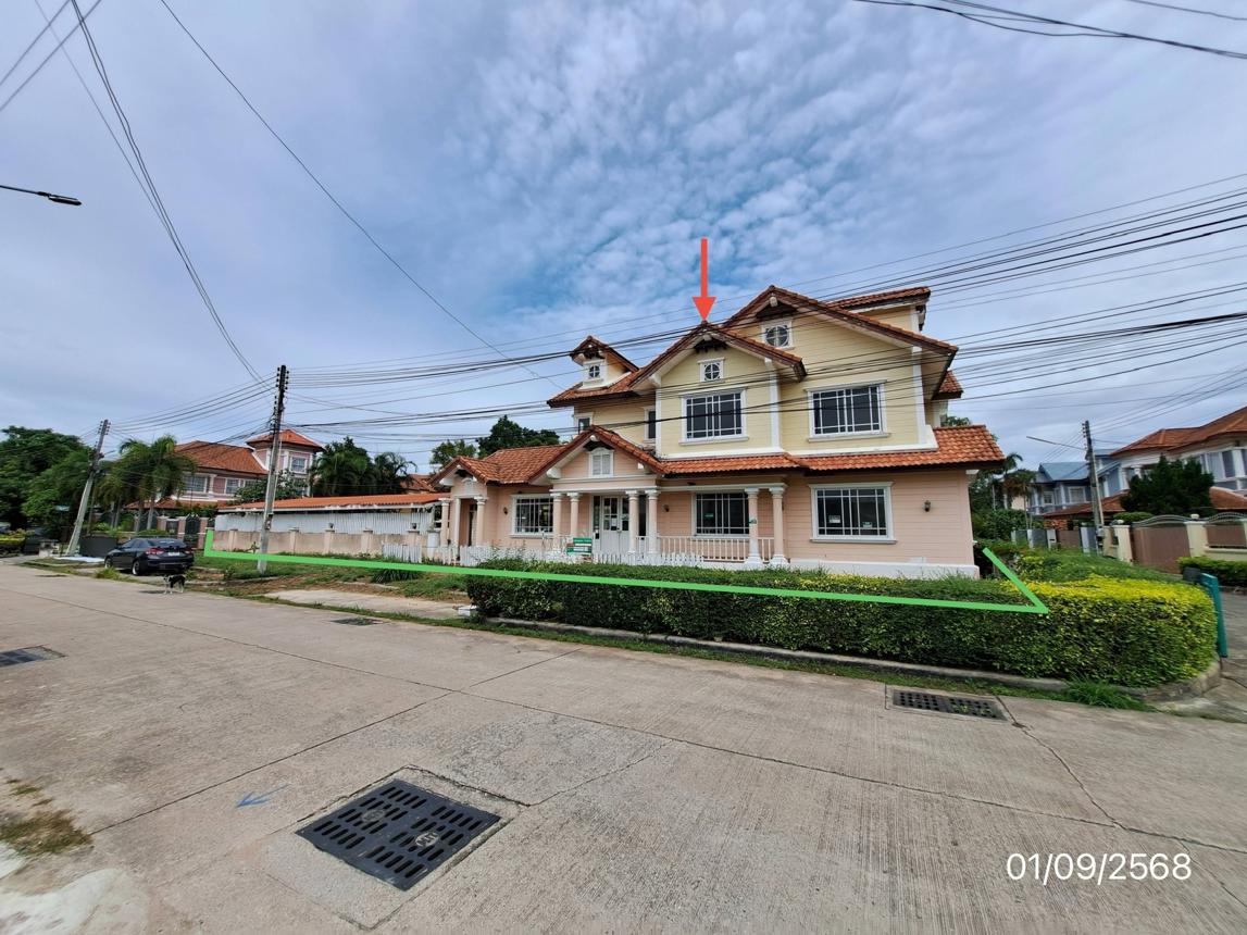 Single House at Park Avenue Bang Lamung Chonburi