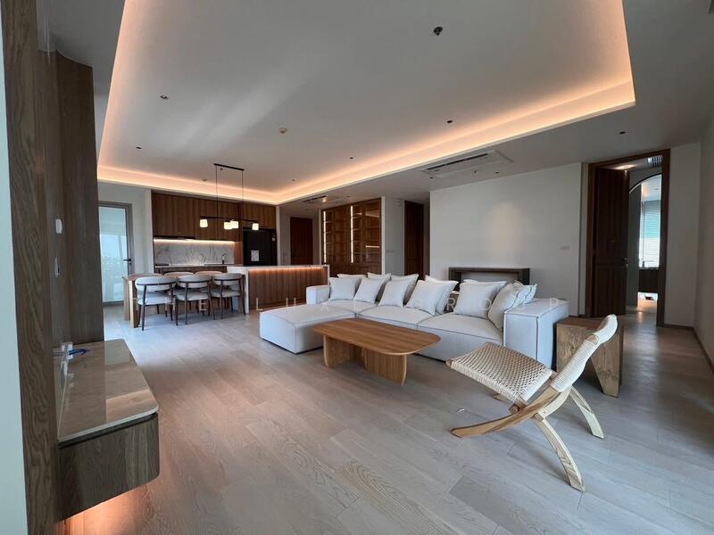 The Lofts Yennakart, Bangkok