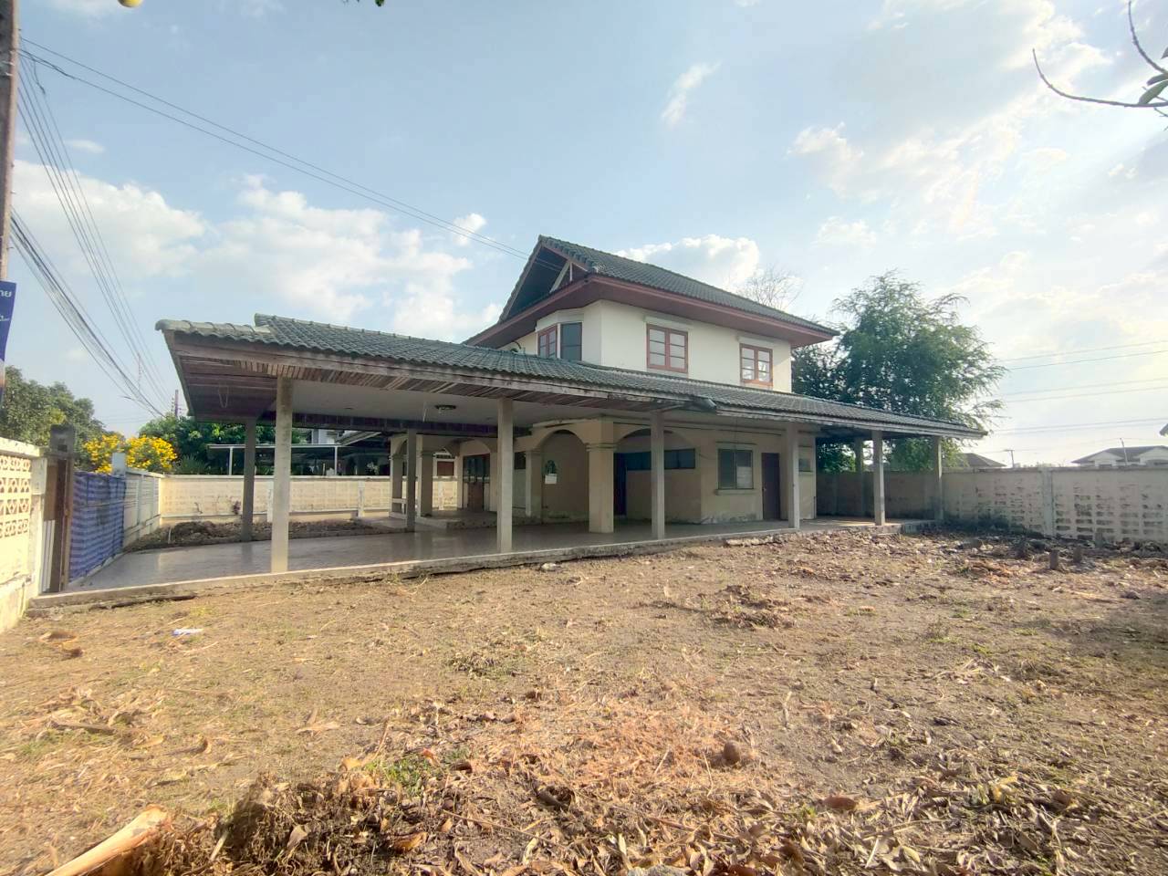 Ploychompoo Minburi