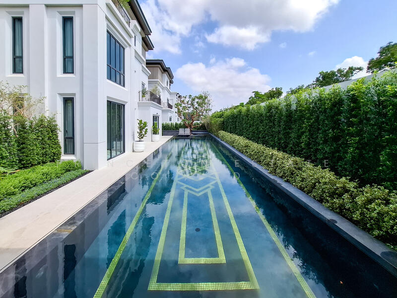 CINQ ROYAL The Eighteen Bangna KM.7, Samut Prakan