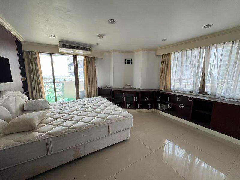 Floraville Condominium, Bangkok