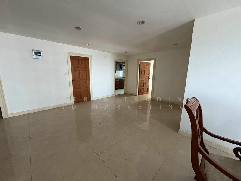 Floraville Condominium, Bangkok