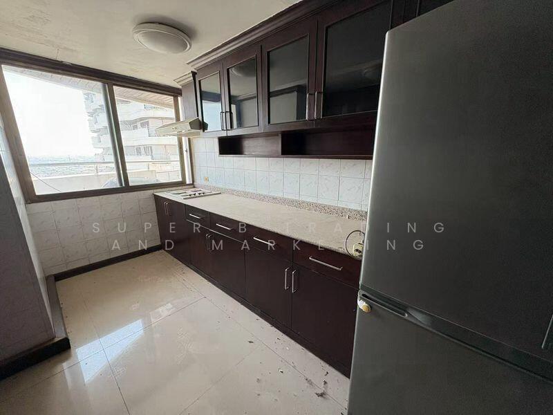 Floraville Condominium, Bangkok