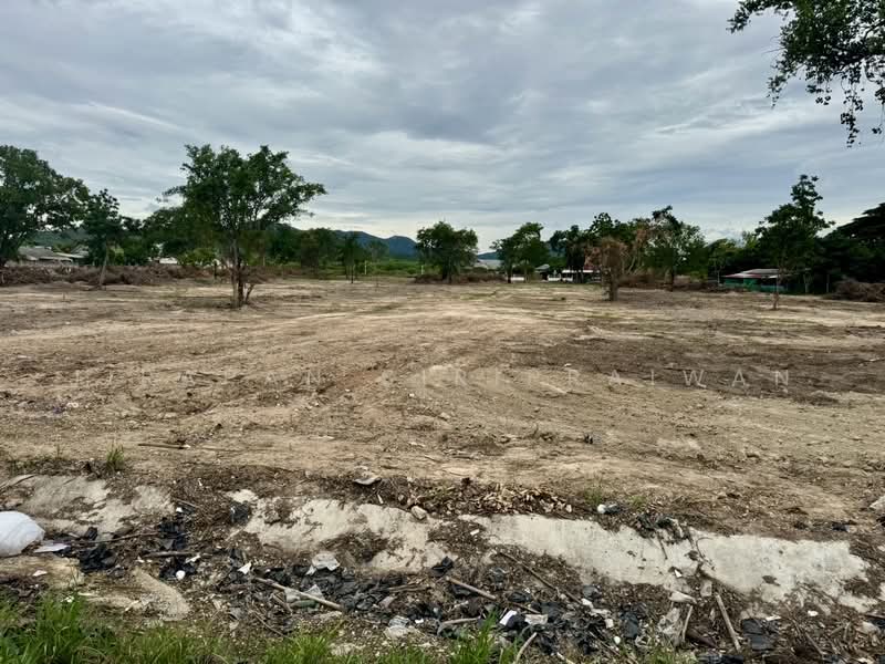 Land 12 rai (4.9 acre) facing Phetkasem Road (Highway 4) 10 km to Hua Hin city, Phetchaburi