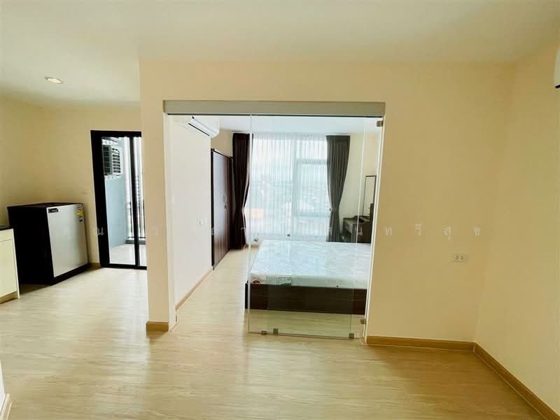 Fresh Condominium, Bangkok