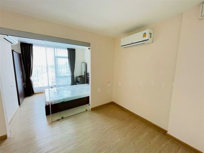Fresh Condominium, Bangkok