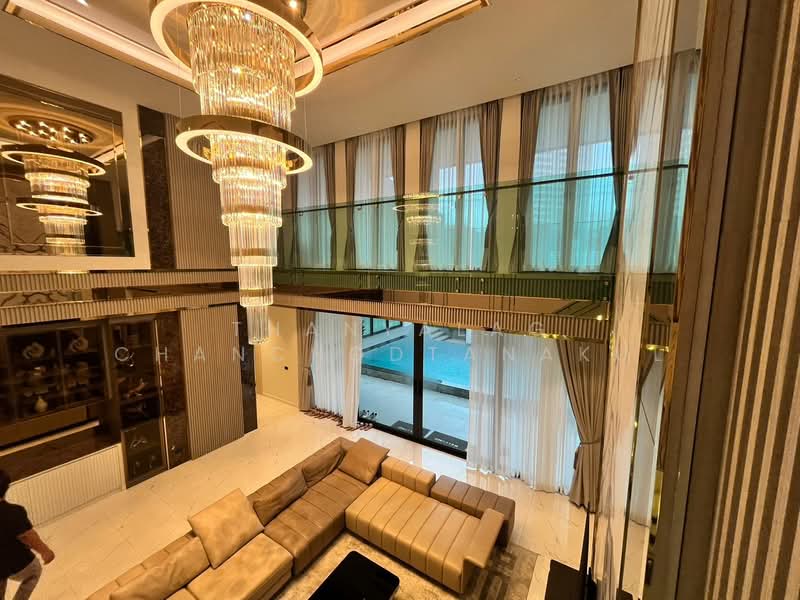 8-BR Villa, Chon Buri (Pattaya)