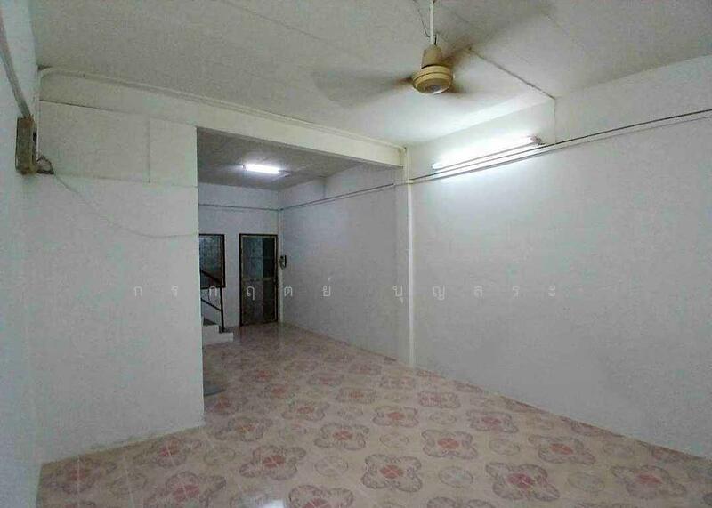 Pricha 9 Village : หมู่บ้าน ปรีชา 9, Bangkok
