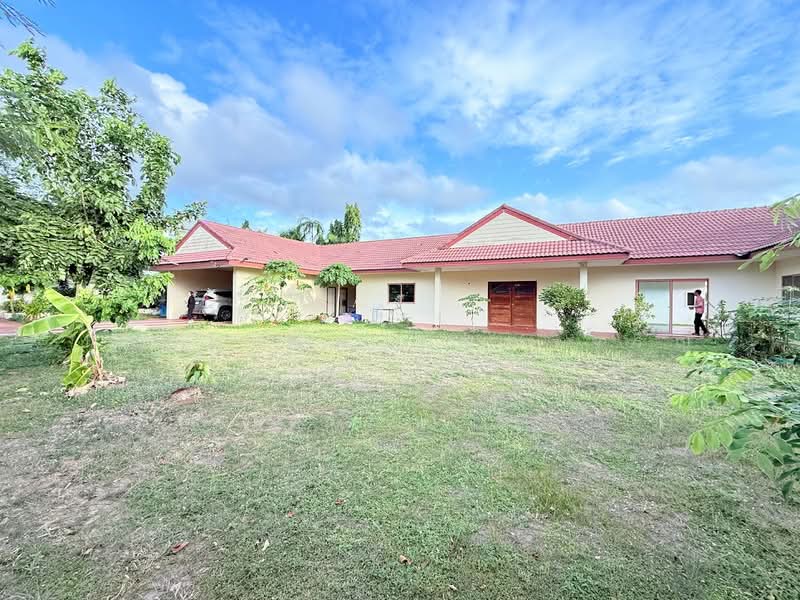 โครงการ Bayview Residence บางเสร่ ซื้อที่ดิน 515 ตร.วา แถมบ้านกว่า 660 ตร.ม, Chon Buri (Pattaya)