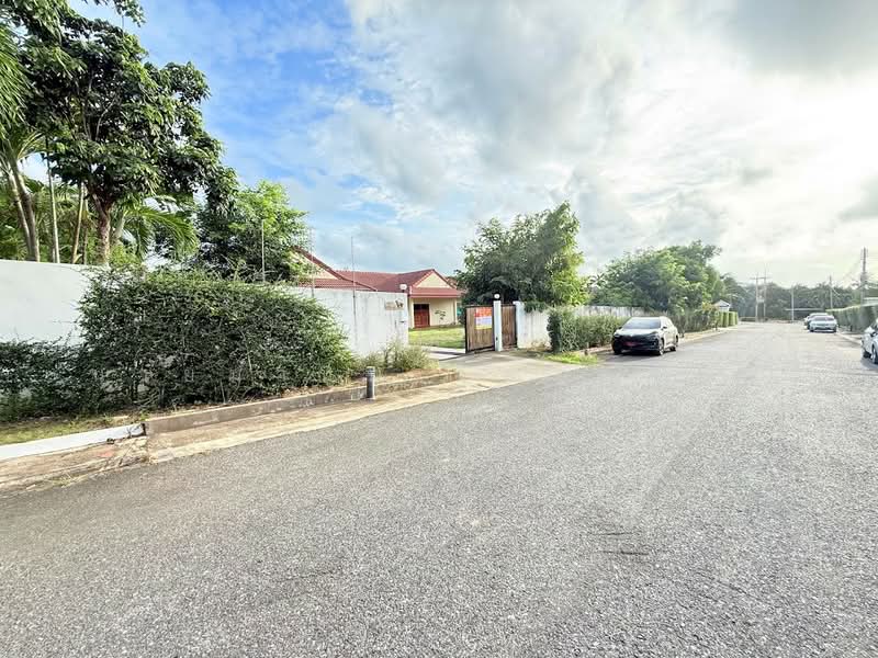 โครงการ Bayview Residence บางเสร่ ซื้อที่ดิน 515 ตร.วา แถมบ้านกว่า 660 ตร.ม, Chon Buri (Pattaya)