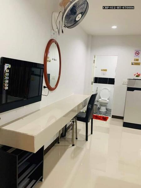 ขายอพาร์ทเมนท์ 40 ห้อง ผลตอบแทน 8% /ปีห้องเต็มตลอด พร้อมที่จอดรถ 25 คัน ทำเลทอง ถนนหทัยราษฎร์, Bangkok