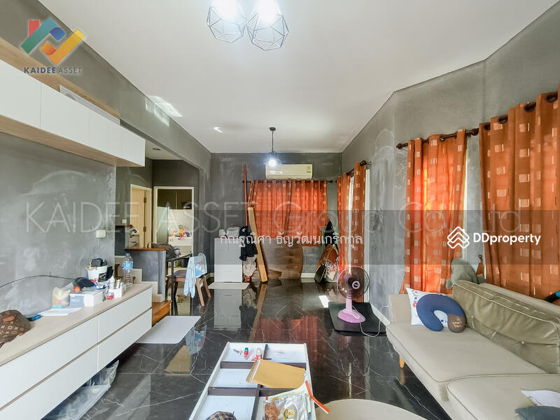 The Villa Rattanathibet, Nonthaburi