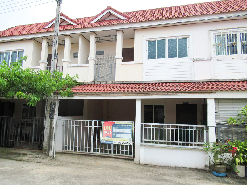 Townhouse project Banchong House Surat Thani
