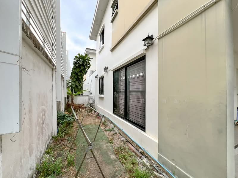 Amity Bangna-Theparak, Samut Prakan