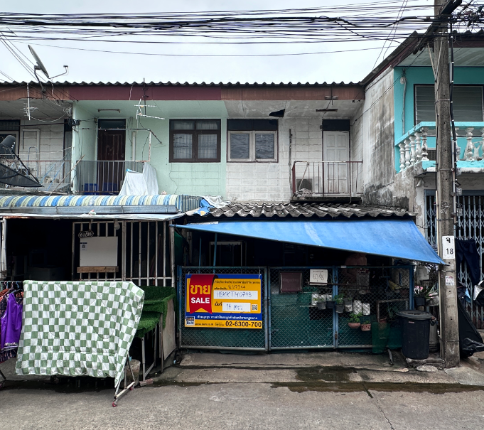 ทาวน์เฮ้าส์หมู่บ้านเสนานิเวศน์ 2 ลาดปลาเค้า