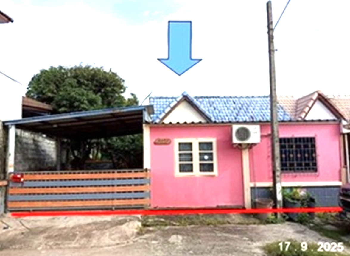Townhouse Sukjai Villa 3, Chonburi City, Chonburi Province
