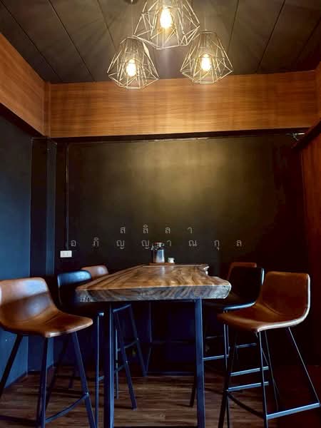 อาคาร Stand Alone 3.5 ชั้น | ซอยสุขุมวิท 50 เขตพระโขนง, Bangkok