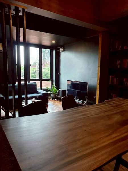 อาคาร Stand Alone 3.5 ชั้น | ซอยสุขุมวิท 50 เขตพระโขนง, Bangkok