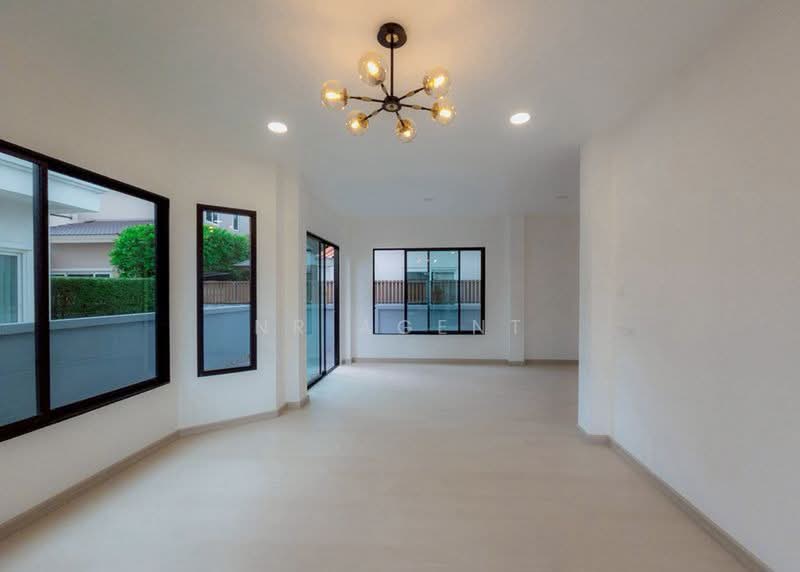 Perfect Place Ratchapruk, Nonthaburi