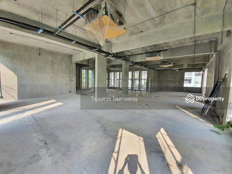 ขายที่ดิน-พร้อมสำนักงาน 3 ชั้น ถนนวิภาวดีรังสิต (ใกล้ทางด่วน Tollway และ Central Ladprao) 161 ตร.ว., Bangkok