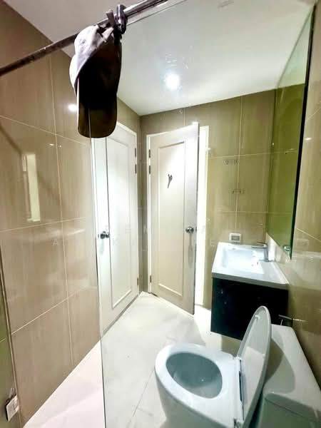 Villa Asoke, Bangkok