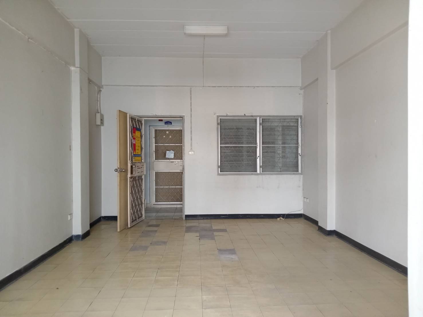 Condominium project located in Klong Luang Community Housing Project 1.