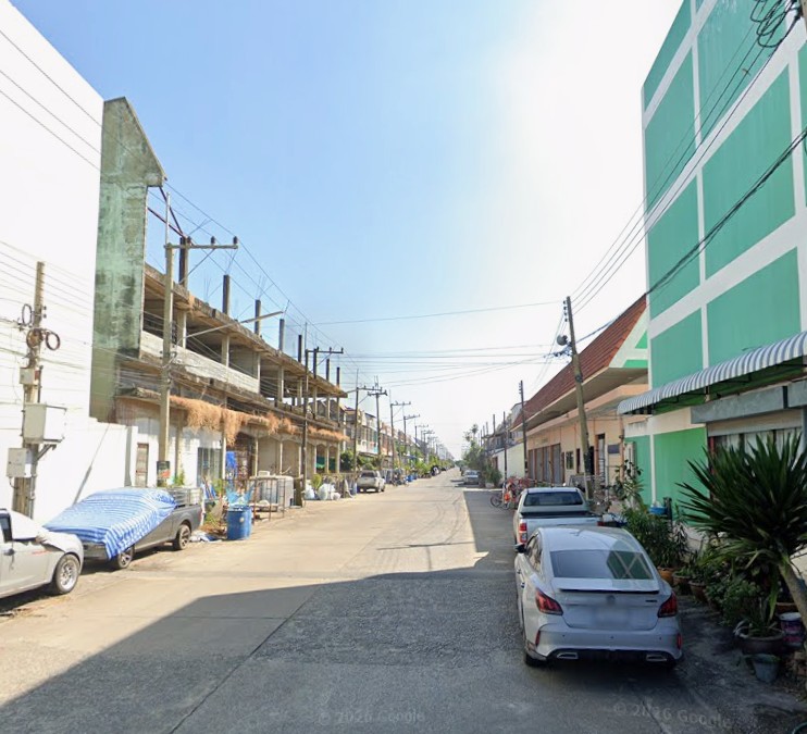 ทาวน์เฮ้าส์ 2 ชั้น โครงการชวนอยู่วิลล์ ลำลูกกา คลอง 8