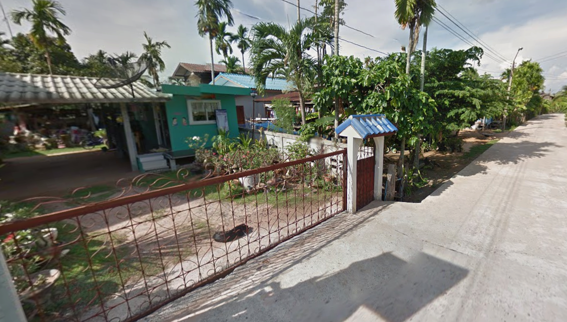 บ้านครึ่งตึกครึ่งไม้ หมู่บ้านดม สังขะ