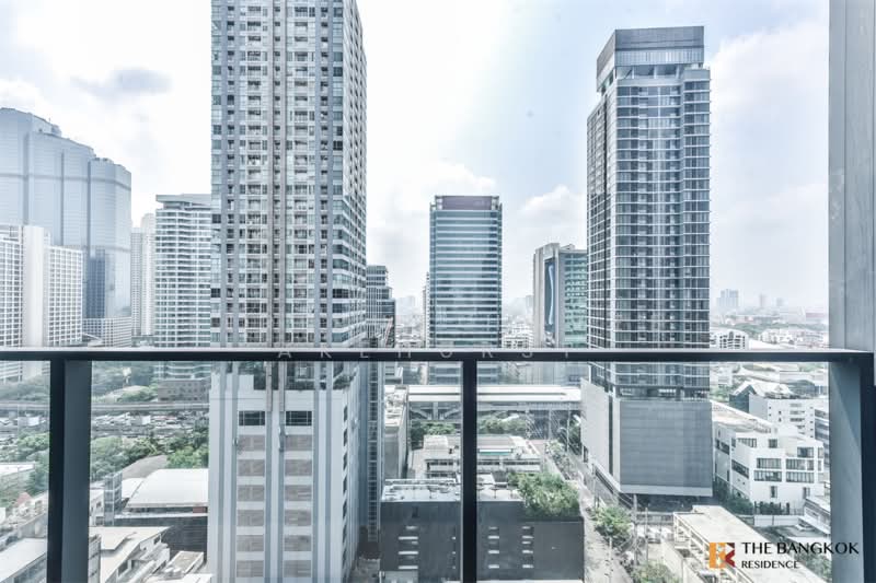 Tait Sathorn 12, Bangkok