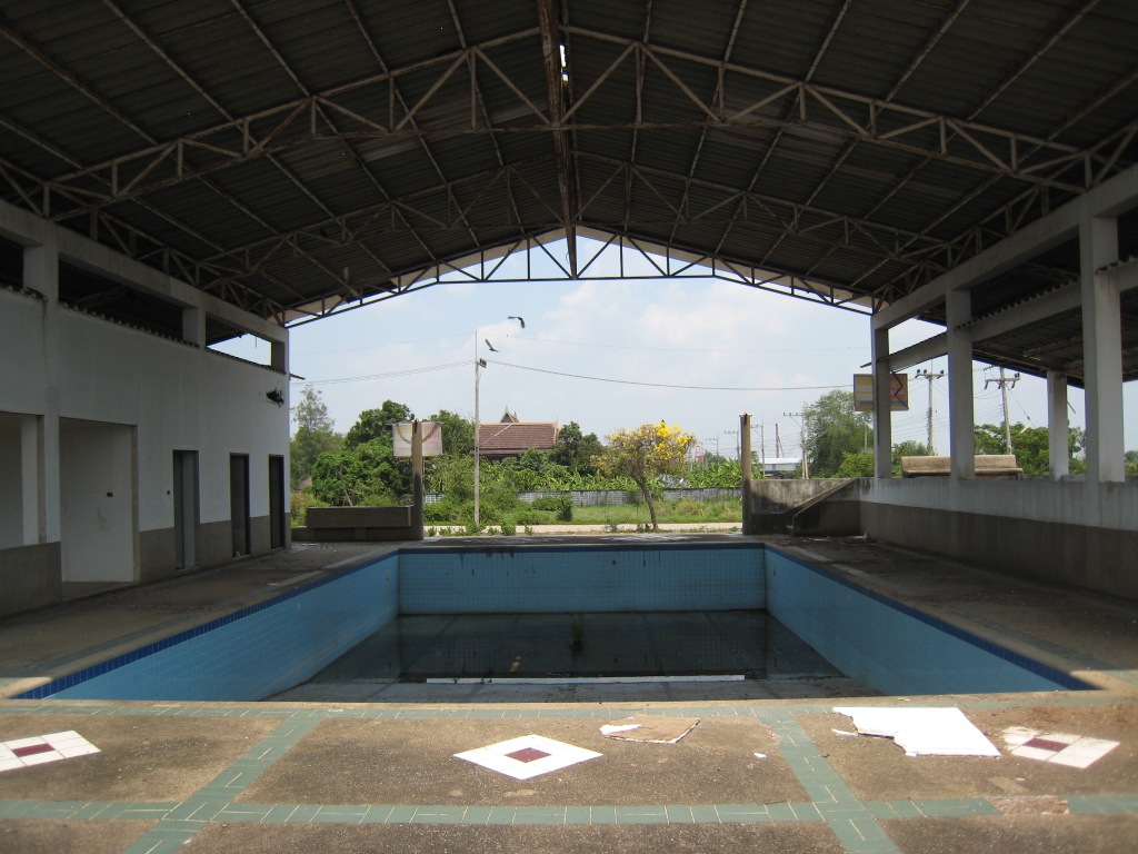 อาคารสำนักงาน โครงการบ้านสวนพิเชษฐ์ ปทุมธานี