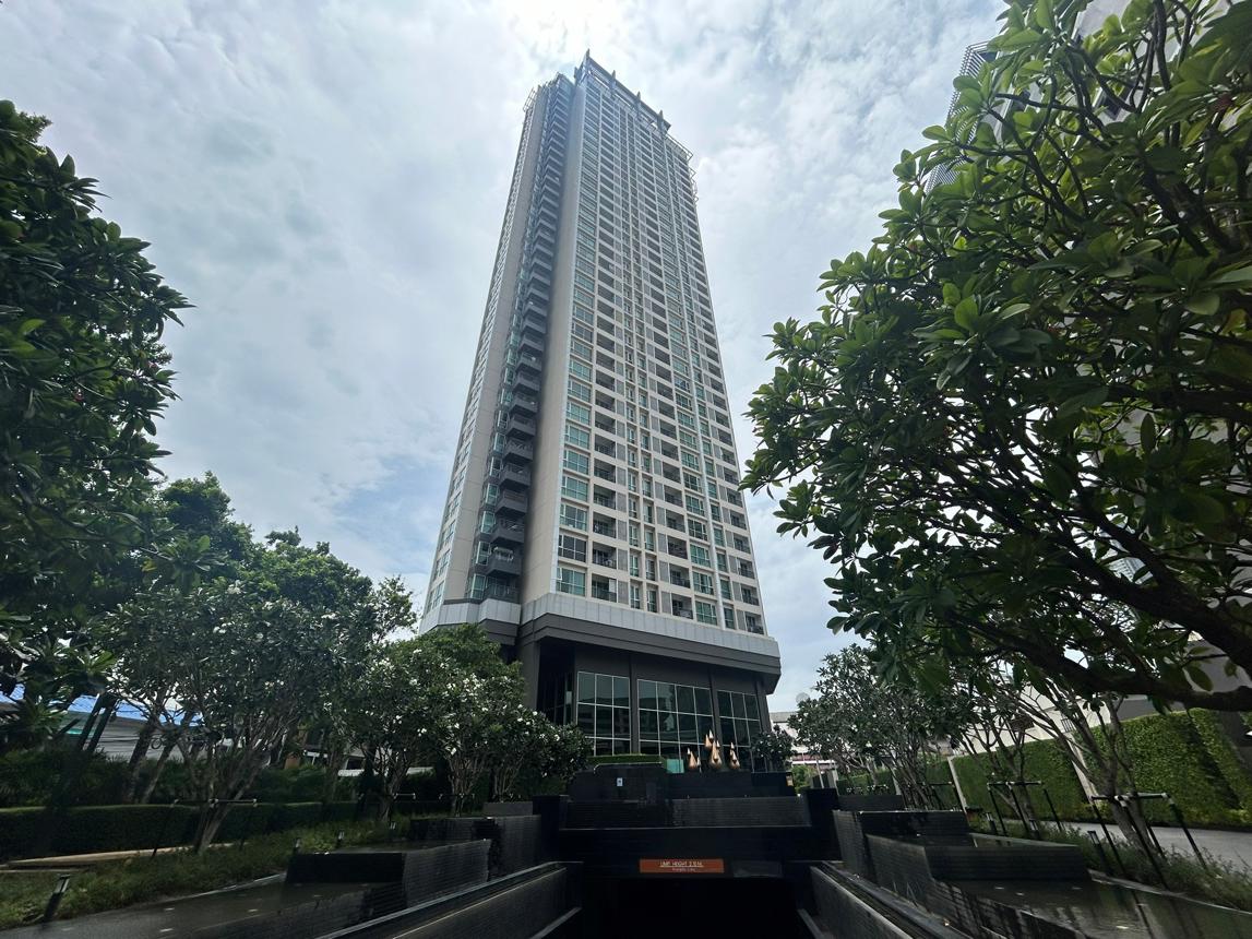 Condominium Rhythm Sathorn Sathorn Bangkok