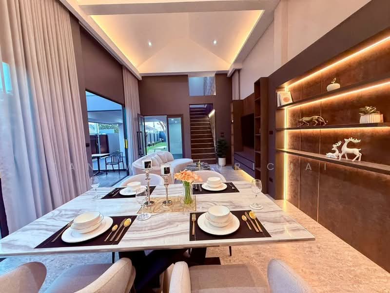 4-BR Villa, Chon Buri (Pattaya)