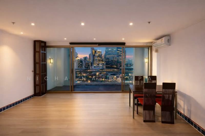 The Natural Place Suite, Bangkok