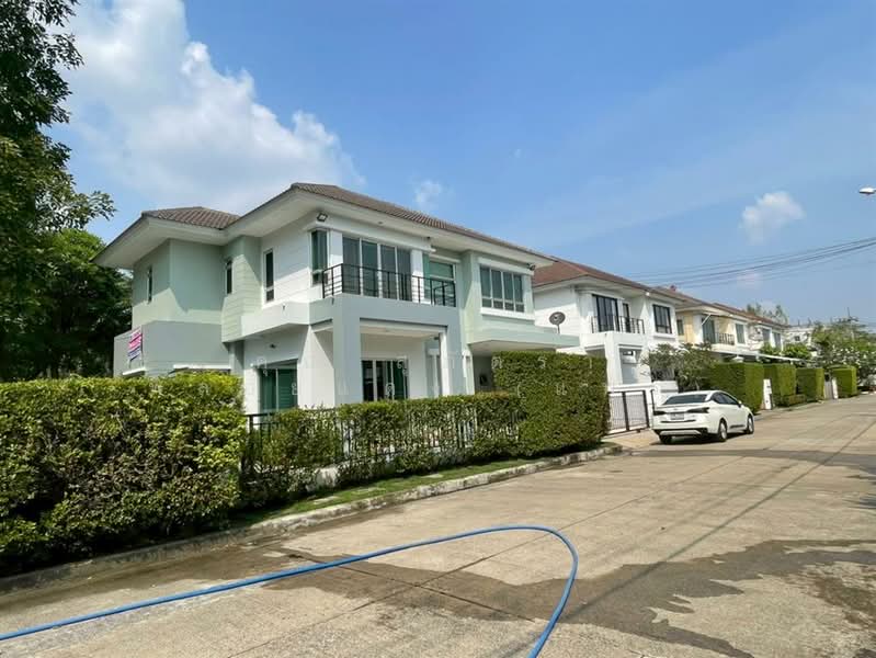 Bangkok Boulevard Rama 9-Srinakarin, Bangkok