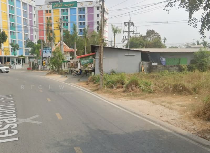 Land for sale in Khlong Kiu, 43 square wah, adjacent to Municipal Road 3,, Chon Buri (Pattaya)