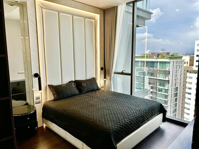 LAVIQ Sukhumvit 57, Bangkok