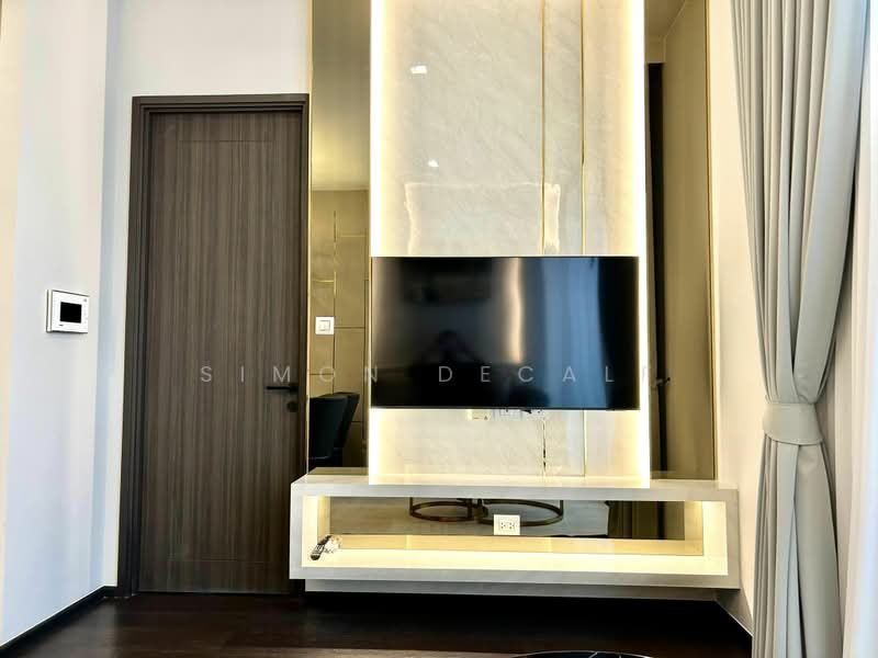 LAVIQ Sukhumvit 57, Bangkok