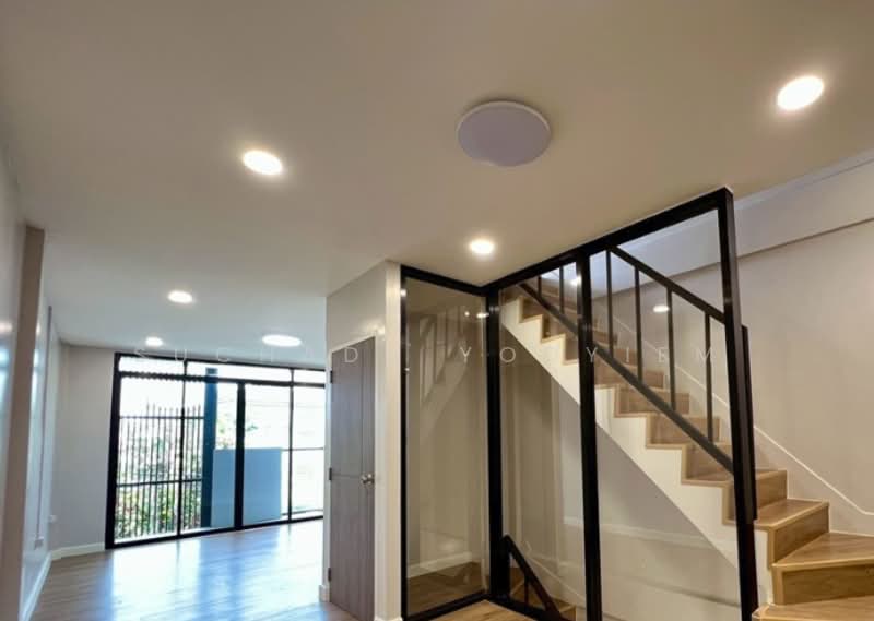 3-BR Townhouse, Bangkok