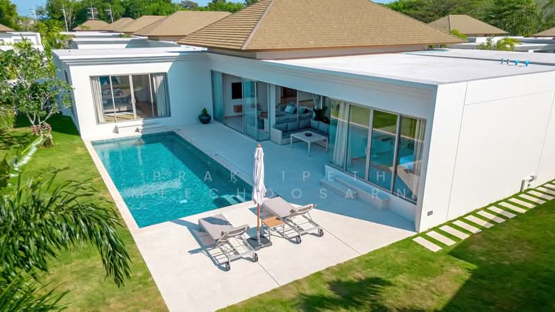 Trichada Breeze, Phuket